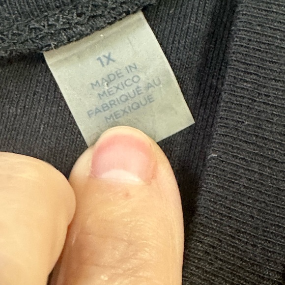 Sejour Women’s Plus Size Short Sleeve T Shirt 1XL V-neck Black NWOT. - Picture 4 of 8